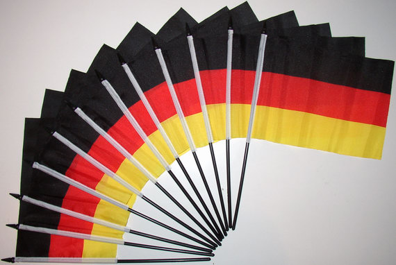 Bild von 10 F�hnchen Deutschland Bundesflagge  (21 x 15 cm)-Fahne 10 F�hnchen Deutschland Bundesflagge  (21 x 15 cm)-Nationalflagge, Flaggen und Fahnen kaufen, im Shop bestellen