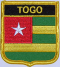 Aufnher Flagge Togo
 in Wappenform (6,2 x 7,3 cm) kaufen bestellen Shop