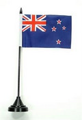 Bild der Flagge "Tisch-Flagge Neuseeland 15x10cm mit Kunststoffständer"