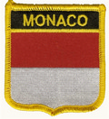 Bild der Flagge "Aufnäher Flagge Monaco in Wappenform (6,2 x 7,3 cm)"