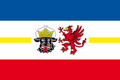 Bild der Flagge "Flagge Mecklenburg-Vorpommern mit Wappen im Querformat (Glanzpolyester)"