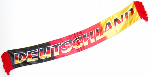 Bild von Fanschal Deutschland Seide (Motiv 1)-Fahne Fanschal Deutschland Seide (Motiv 1)-Nationalflagge, Flaggen und Fahnen kaufen, im Shop bestellen