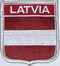 Aufnher Flagge Lettland
 in Wappenform (6,2 x 7,3 cm) Flagge Flaggen Fahne Fahnen kaufen bestellen Shop