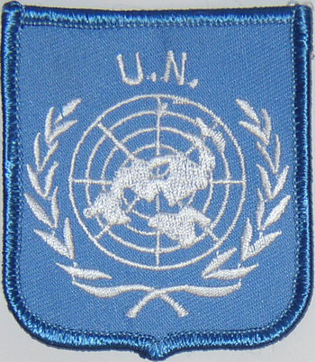 Aufnäher Flagge UNO
in Wappenform (6,2 x 7,3 cm) Bild von Aufnäher Flagge UNO in Wappenform (6,2 x 7,3 cm)-Fahne Aufnäher Flagge UNO in Wappenform (6,2 x 7,3 cm)-Flagge im Fahnenshop bestellen