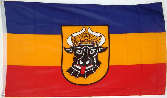 Bild von Fahne Mecklenburg mit Ochsenkopf (150 x 90 cm)-Fahne Fahne Mecklenburg mit Ochsenkopf (150 x 90 cm)-Flagge im Fahnenshop bestellen