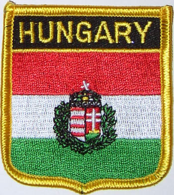 Bild von Aufnäher Flagge Ungarn  in Wappenform (6,2 x 7,3 cm)-Fahne Aufnäher Flagge Ungarn  in Wappenform (6,2 x 7,3 cm)-Flagge im Fahnenshop bestellen