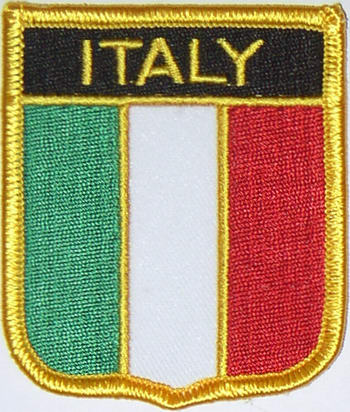 Bild von Aufnäher Flagge Italien  in Wappenform (6,2 x 7,3 cm)-Fahne Aufnäher Flagge Italien  in Wappenform (6,2 x 7,3 cm)-Flagge im Fahnenshop bestellen