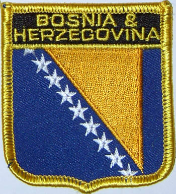 Bild von Aufnäher Flagge Bosnien-Herzegowina  in Wappenform (6,2 x 7,3 cm)-Fahne Aufnäher Flagge Bosnien-Herzegowina  in Wappenform (6,2 x 7,3 cm)-Flagge im Fahnenshop bestellen