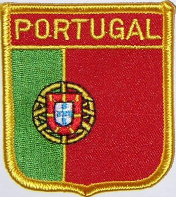 Bild von Aufnäher Flagge Portugal  in Wappenform (6,2 x 7,3 cm)-Fahne Aufnäher Flagge Portugal  in Wappenform (6,2 x 7,3 cm)-Flagge im Fahnenshop bestellen