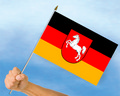 Bild der Flagge "Stockflagge Niedersachsen (45 x 30 cm)"