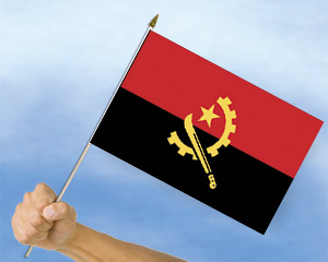 Bild von Stockflaggen Angola  (45 x 30 cm)-Fahne Stockflaggen Angola  (45 x 30 cm)-Flagge im Fahnenshop bestellen