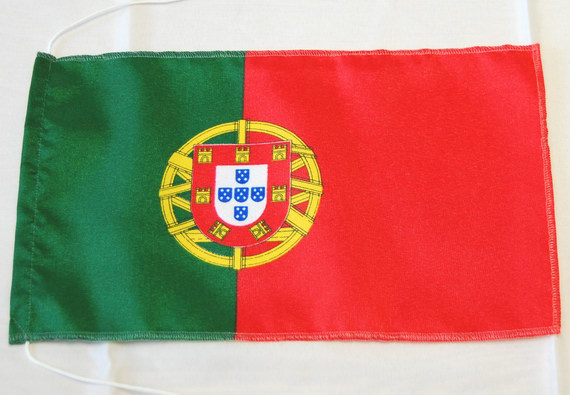 Bild von Tisch-Flagge Portugal-Fahne Tisch-Flagge Portugal-Flagge im Fahnenshop bestellen