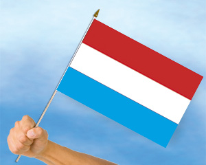 Bild von Stockflaggen Luxemburg  (45 x 30 cm)-Fahne Stockflaggen Luxemburg  (45 x 30 cm)-Flagge im Fahnenshop bestellen