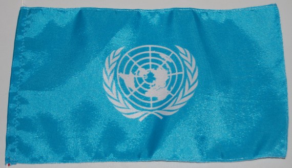 Bild von Tisch-Flagge UNO-Fahne Tisch-Flagge UNO-Flagge im Fahnenshop bestellen