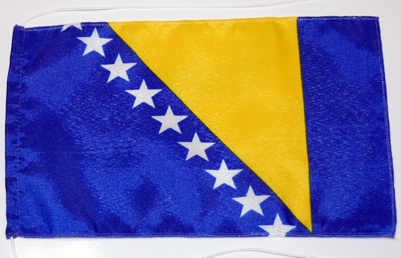 Bild von Tisch-Flagge Bosnien und Herzegowina-Fahne Tisch-Flagge Bosnien und Herzegowina-Flagge im Fahnenshop bestellen