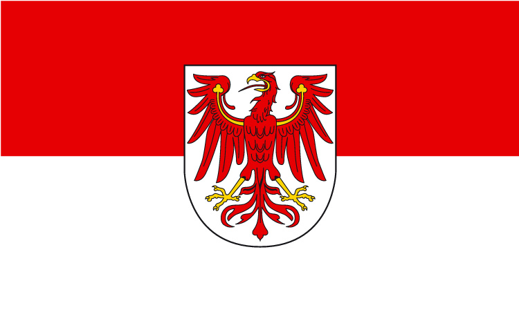 Bild von Flagge Brandenburg mit Wappen  im Querformat (Glanzpolyester)-Fahne Flagge Brandenburg mit Wappen  im Querformat (Glanzpolyester)-Flagge im Fahnenshop bestellen