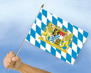 Bild von Stockflagge Bayern Raute mit Löwenwappen (45 x 30 cm)-Fahne Stockflagge Bayern Raute mit Löwenwappen (45 x 30 cm)-Flagge im Fahnenshop bestellen