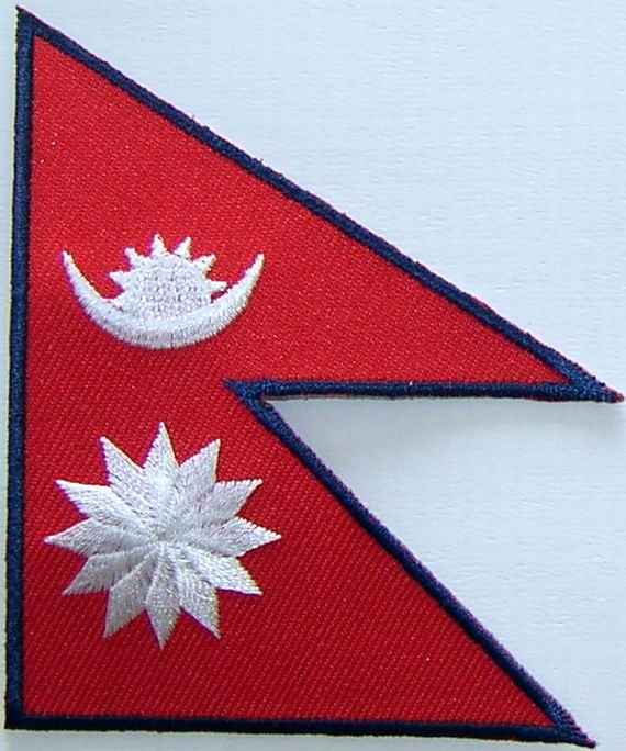 Bild von Aufnäher Flagge Nepal  (7,0 x 8,5 cm)-Fahne Aufnäher Flagge Nepal  (7,0 x 8,5 cm)-Flagge im Fahnenshop bestellen
