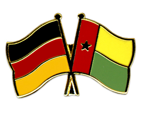 Bild von Freundschafts-Pin  Deutschland - Guinea-Bissau-Fahne Freundschafts-Pin  Deutschland - Guinea-Bissau-Flagge im Fahnenshop bestellen