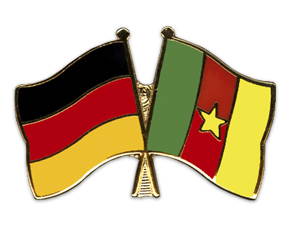 Bild von Freundschafts-Pin  Deutschland - Kamerun-Fahne Freundschafts-Pin  Deutschland - Kamerun-Flagge im Fahnenshop bestellen
