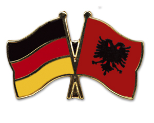 Bild von Freundschafts-Pin  Deutschland - Albanien-Fahne Freundschafts-Pin  Deutschland - Albanien-Flagge im Fahnenshop bestellen